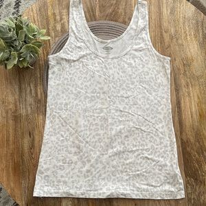 4/$25 Old Navy gray leopard tank top